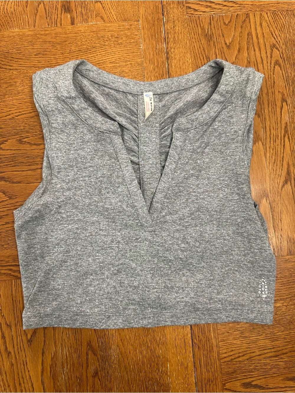 Free People FP Movement Women's Gray Sleeveless V-Neck Crop Top Size Small